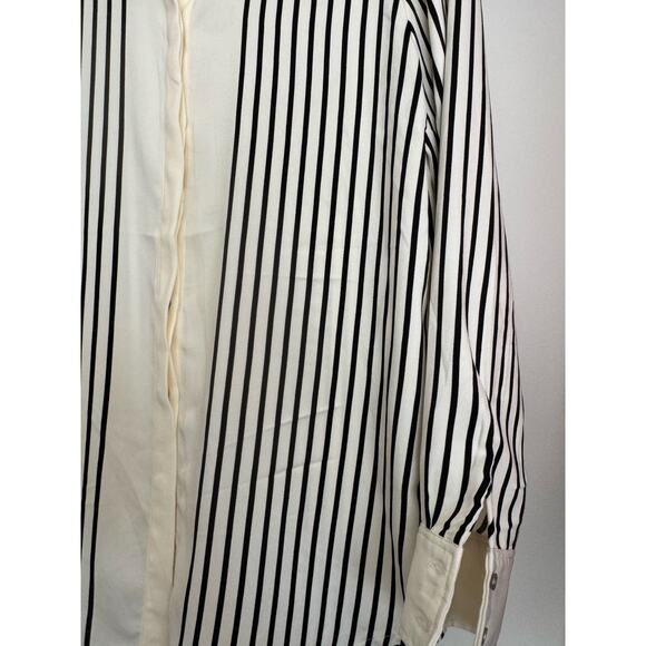 Jones & Co Women's Striped Button-Up Blouse Shirt Size Medium Satin-Feel - Picture 3 of 9
